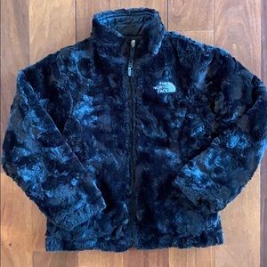 Girls 6 faux fur North Face reversible jacket